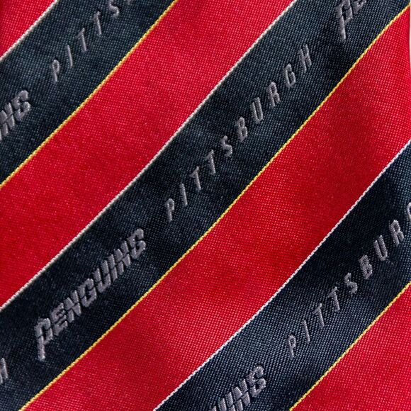 Men's Neck Tie PITTSBURG PENGUINS Hockey Sports Memorabilia Made in USA Silk - Picture 3 of 6